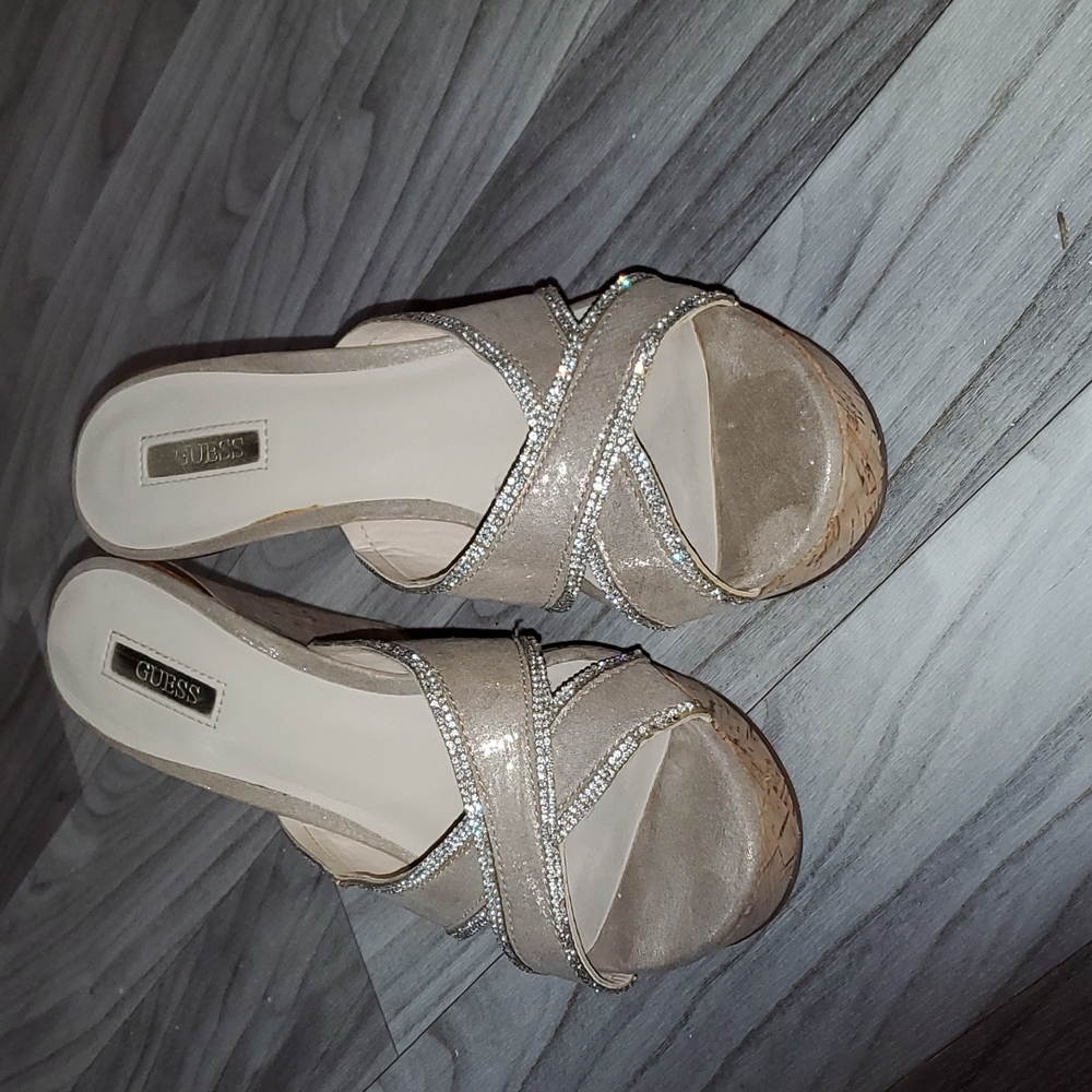 Shoes - Picture 3 of 4
